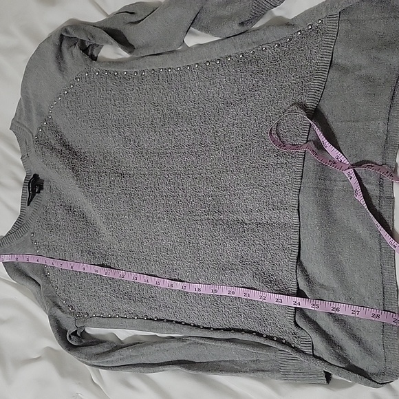 Rock & Republic studded long sleeve top gray S sweater drop tail - Picture 9 of 11